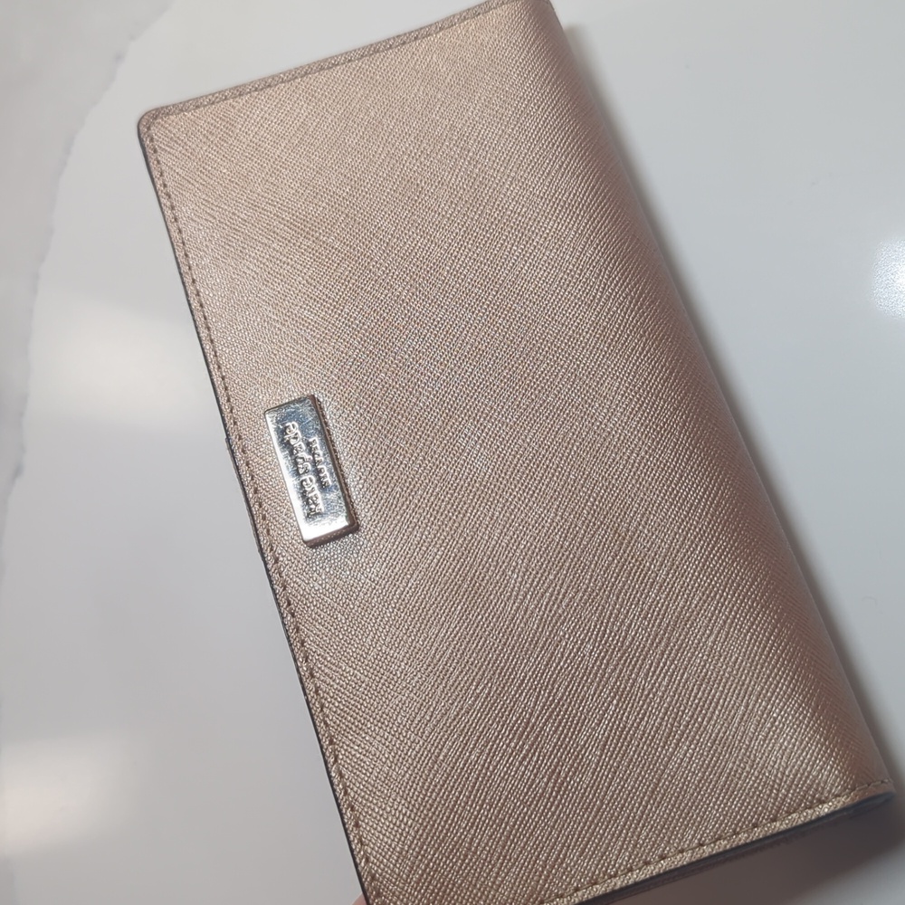 Kate Spade Neda Medium Wallet